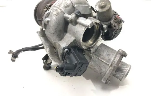 Volkswagen Arteon Turbo 06K145874G