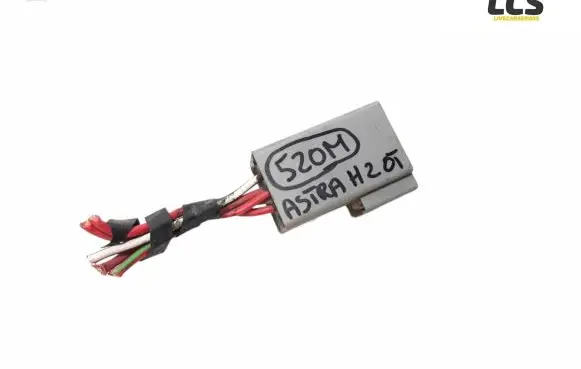 Opel Astra H Coolant fan relay 13178656