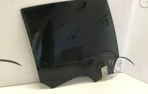Mercedes-Benz EQE v295 Rear door window glass A2957351600