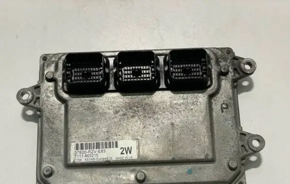 Honda CR-V Engine control unit/module 37820RZVE53 7111903215