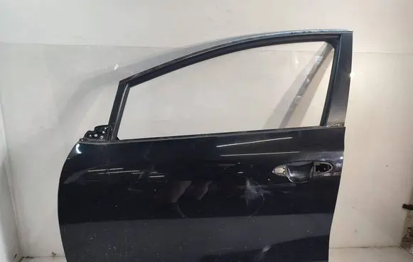 KIA Ceed Front door
