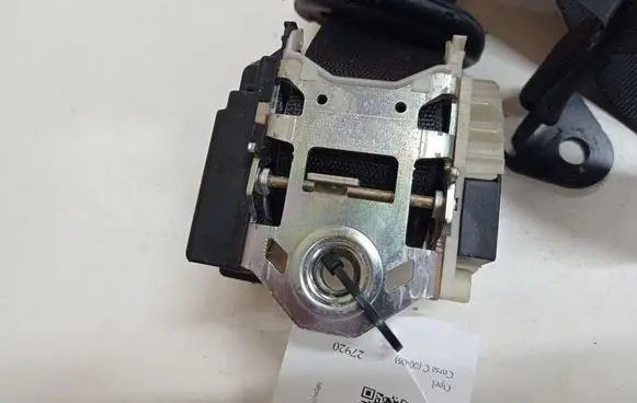 Opel Corsa C Rear seatbelt 09114809N 13128813