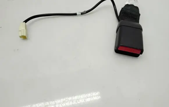 Suzuki Swift III Rear seatbelt buckle 1137111