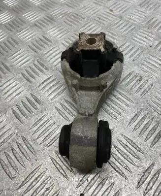Nissan X-Trail T31 Engine mount bracket 11350jd000