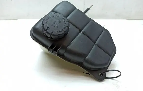 Mercedes-Benz C W203 Coolant expansion tank/reservoir 2035000049