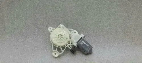 Mercedes-Benz E W213 Front door window regulator motor A0009065806