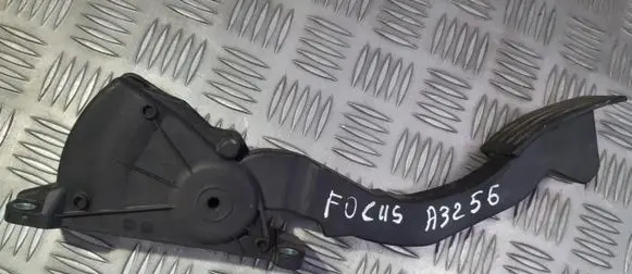 Ford Focus Accelerator throttle pedal 4M519F836BH 4M51-9F836-BH