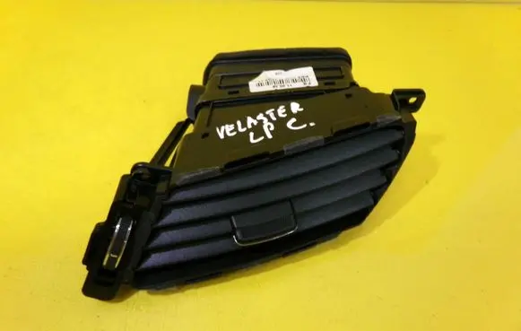 Hyundai Veloster Dashboard side air vent grill/cover trim U09972 97410-2V000