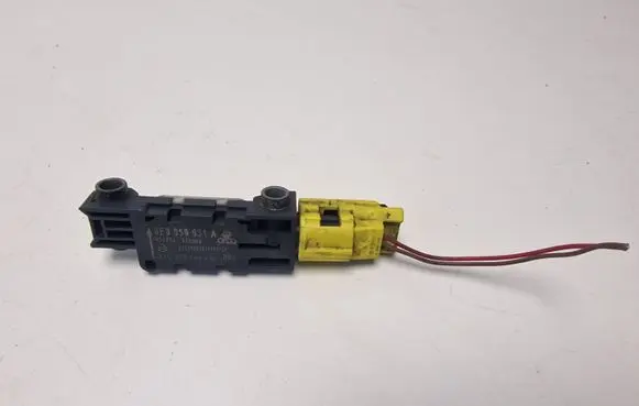 Audi A3 S3 A3 Sportback 8P Airbag deployment crash/impact sensor 8E0959651A