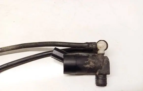 Ford Focus Windscreen/windshield washer pump 1S7117K624