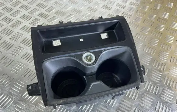 BMW 1 F20 F21 Cup holder front 9207321 162083