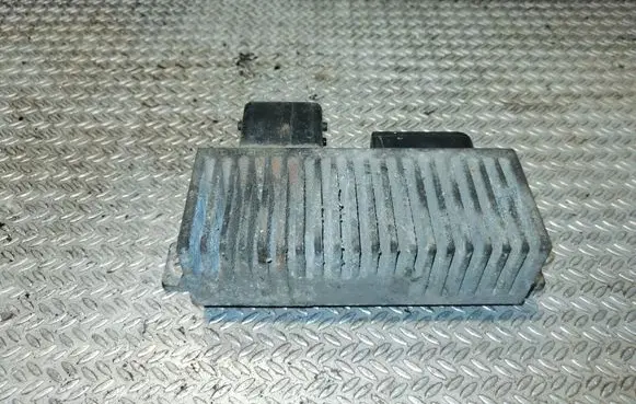 Renault Master III Glow plug pre-heat relay 8200558438A