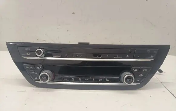 BMW 5 G30 G31 Climate control unit 7947868