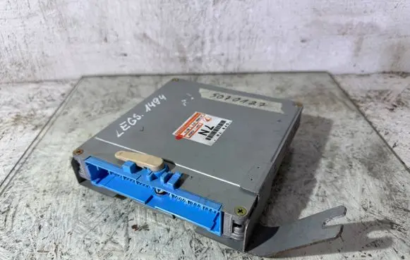 Subaru Legacy Engine control unit/module 22611AD020 JA18000D 6613