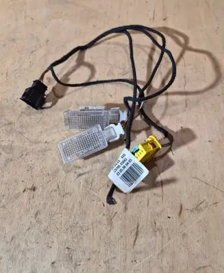 Audi A3 S3 8P Front door interior light 8P0971479L