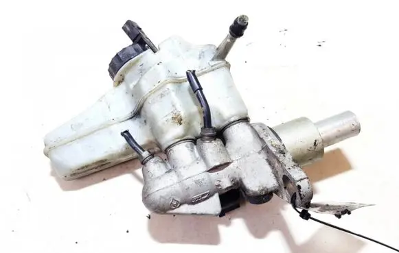 Volkswagen PASSAT B6 Master brake cylinder 03350886941 3c2611301
