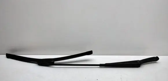 Mercedes-Benz ML W163 Front wiper blade arm