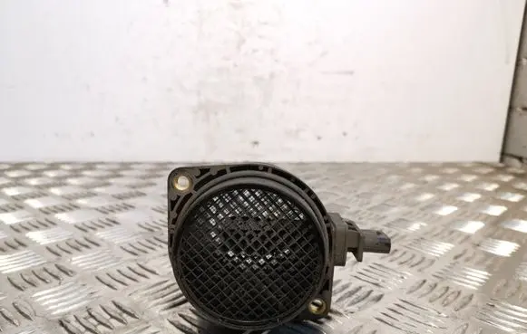 Hyundai Santa Fe Mass air flow meter F00C2G7025