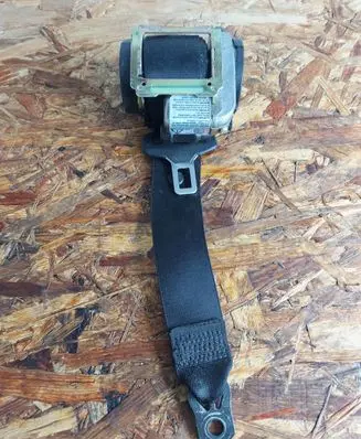 Mercedes-Benz A W168 Rear seatbelt 1688602385