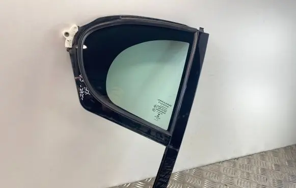 Jaguar XF Rear vent window glass DOT682AS2M3240 43R001582