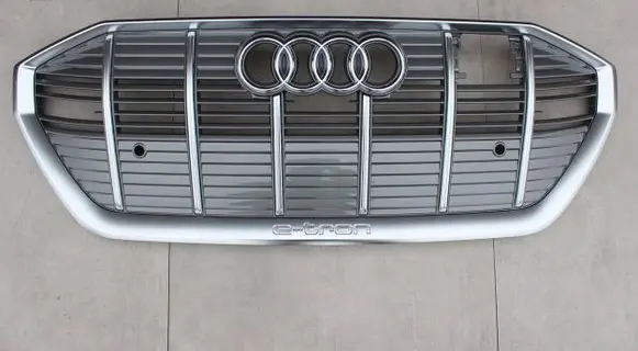 Audi e-tron Front bumper upper radiator grill 4KE853651