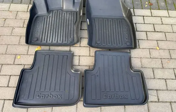 Volkswagen Tiguan Car floor mat set 