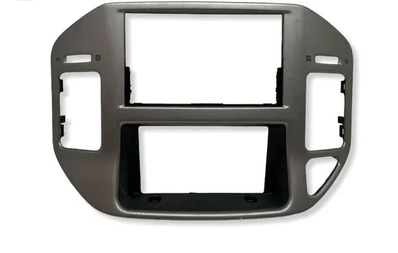 Mitsubishi Pajero Radio/GPS head unit trim MR456373