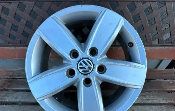 Volkswagen Multivan T5 R16 alloy rim 