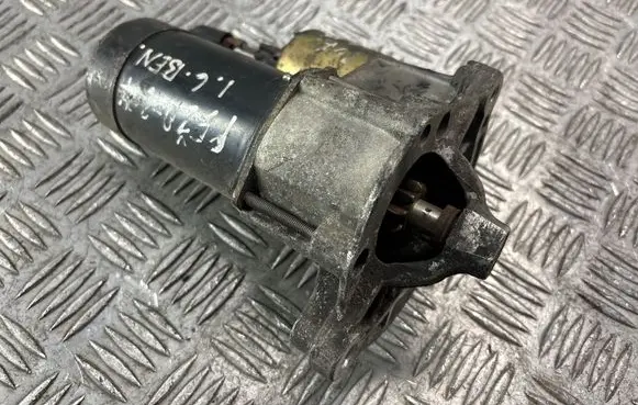 Peugeot 307 Starter motor D6RA572 05L10708ND
