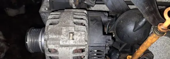 Skoda Roomster (5J) Generator/alternator 038903023r