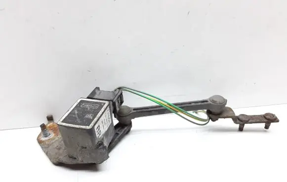 Headlight/headlamp level sensor