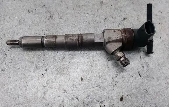 Fiat Croma Fuel injector 0445110243