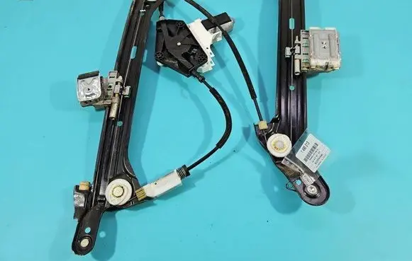 Front door window regulator with motor
