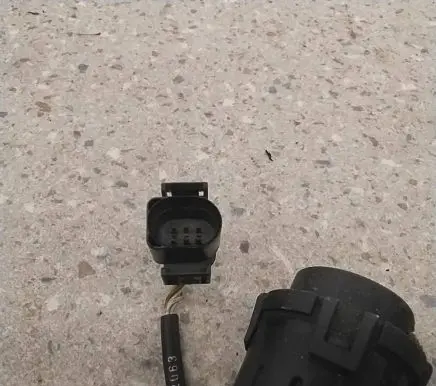 Volkswagen PASSAT B4 Accelerator pedal position sensor 0205001012