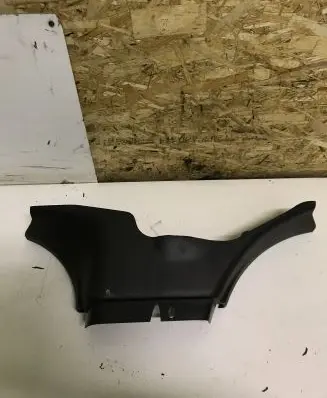 Land Rover Range Rover Sport L494 (B) pillar trim (bottom) CPLA31056A