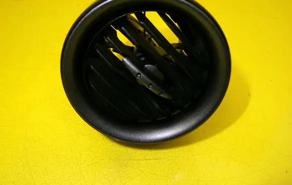 Seat Ibiza III (6L) Dashboard side air vent grill/cover trim