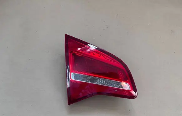 Opel Meriva B Tailgate rear/tail lights 13260838
