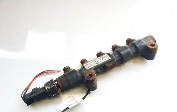 Citroen C5 Fuel main line pipe 9654590 9654592680