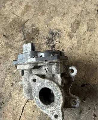 Renault Master III EGR valve 147103921R