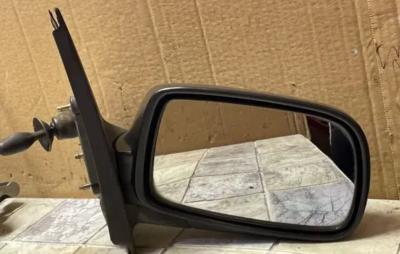 Toyota Yaris Coupe wind mirror (mechanical) 010399