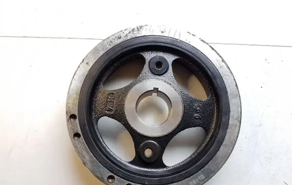 Toyota RAV 4 (XA40) Crankshaft pulley 134080R030