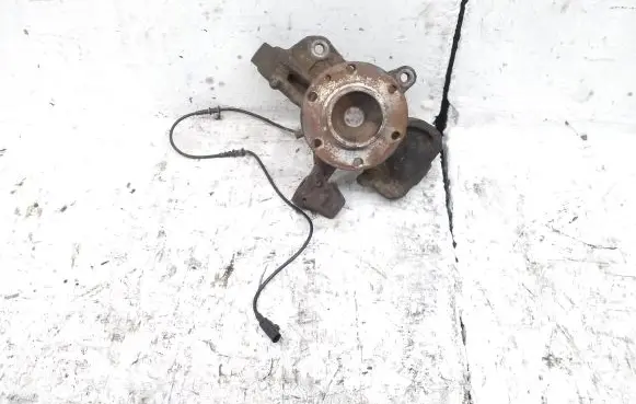 Volkswagen Crafter Front wheel hub spindle knuckle