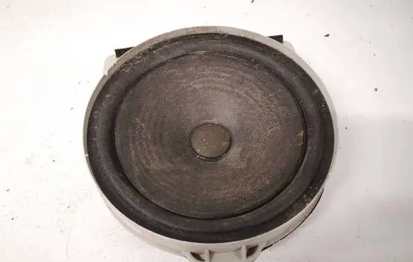 Honda CR-V Front door speaker EAS16P602F7