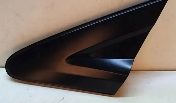 Honda Civic Fender end trim 