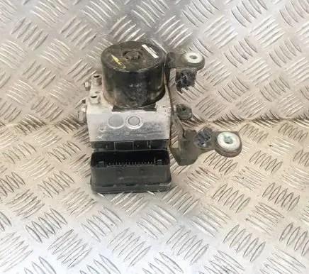 Volvo V60 ABS Pump P31329137 31329137