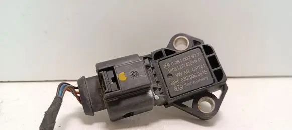 Volkswagen Golf VII Air pressure sensor 03G906051