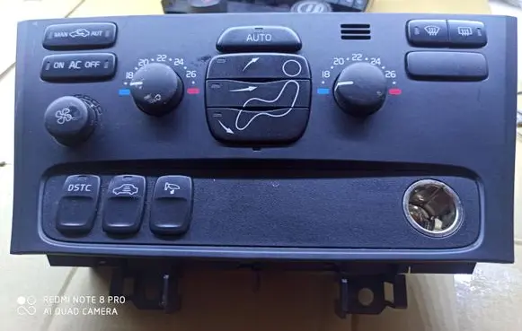 Volvo XC70 Climate control unit 8691876