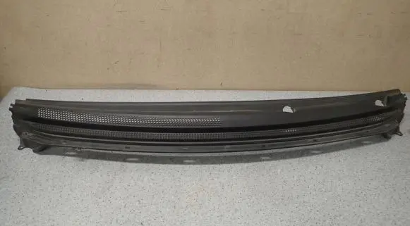 Mitsubishi Colt Wiper trim