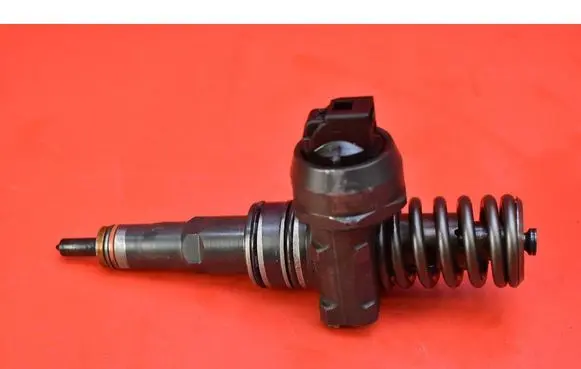Seat Ibiza III (6L) Fuel injector 045130073T