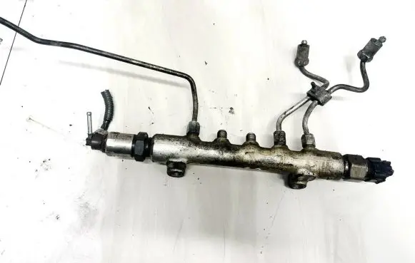 Honda Civic Fuel main line pipe